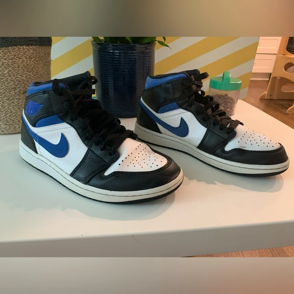 Nike Air Jordan 1 Mid